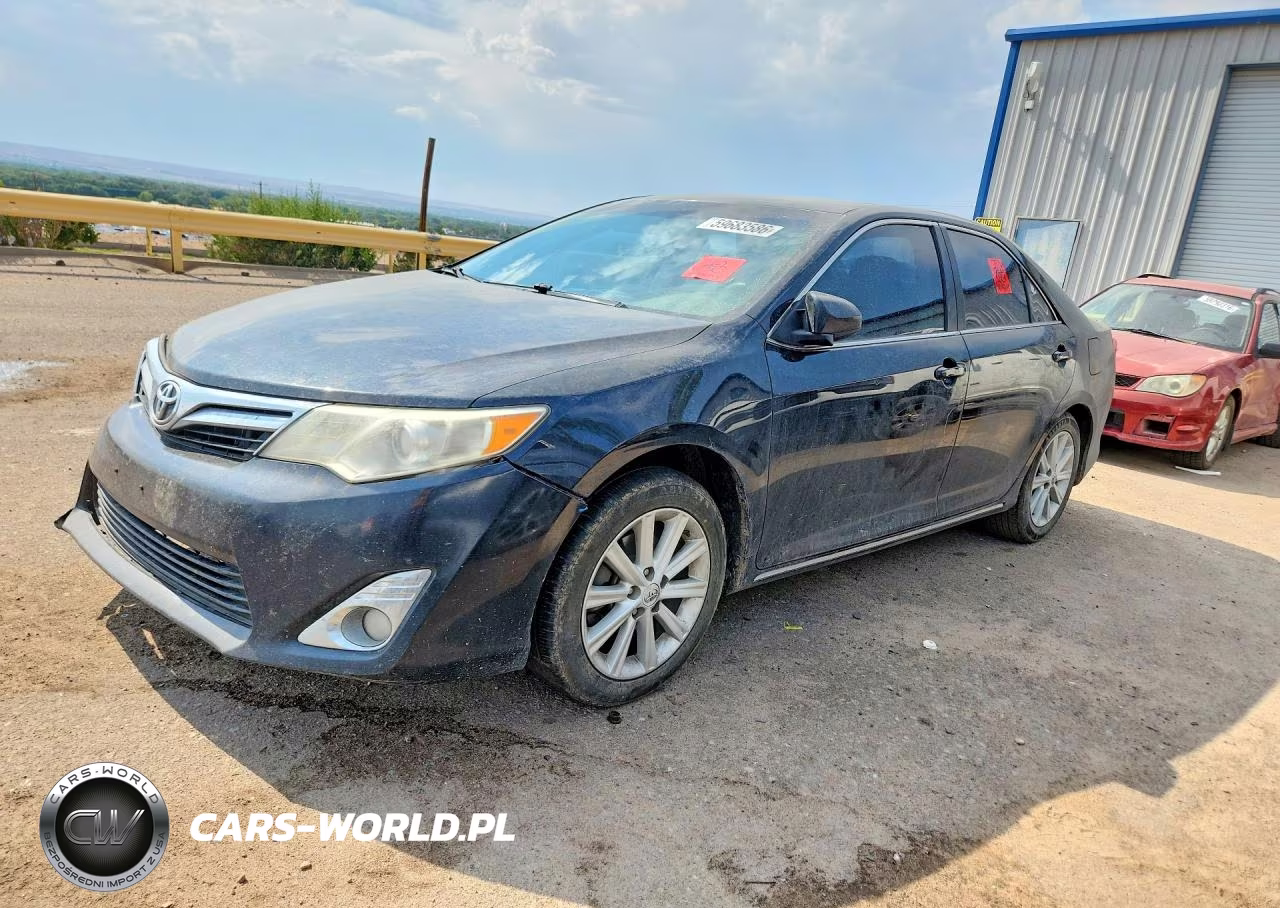 2012 Toyota Camry Se-Xle – zdjęcie 1 z 12