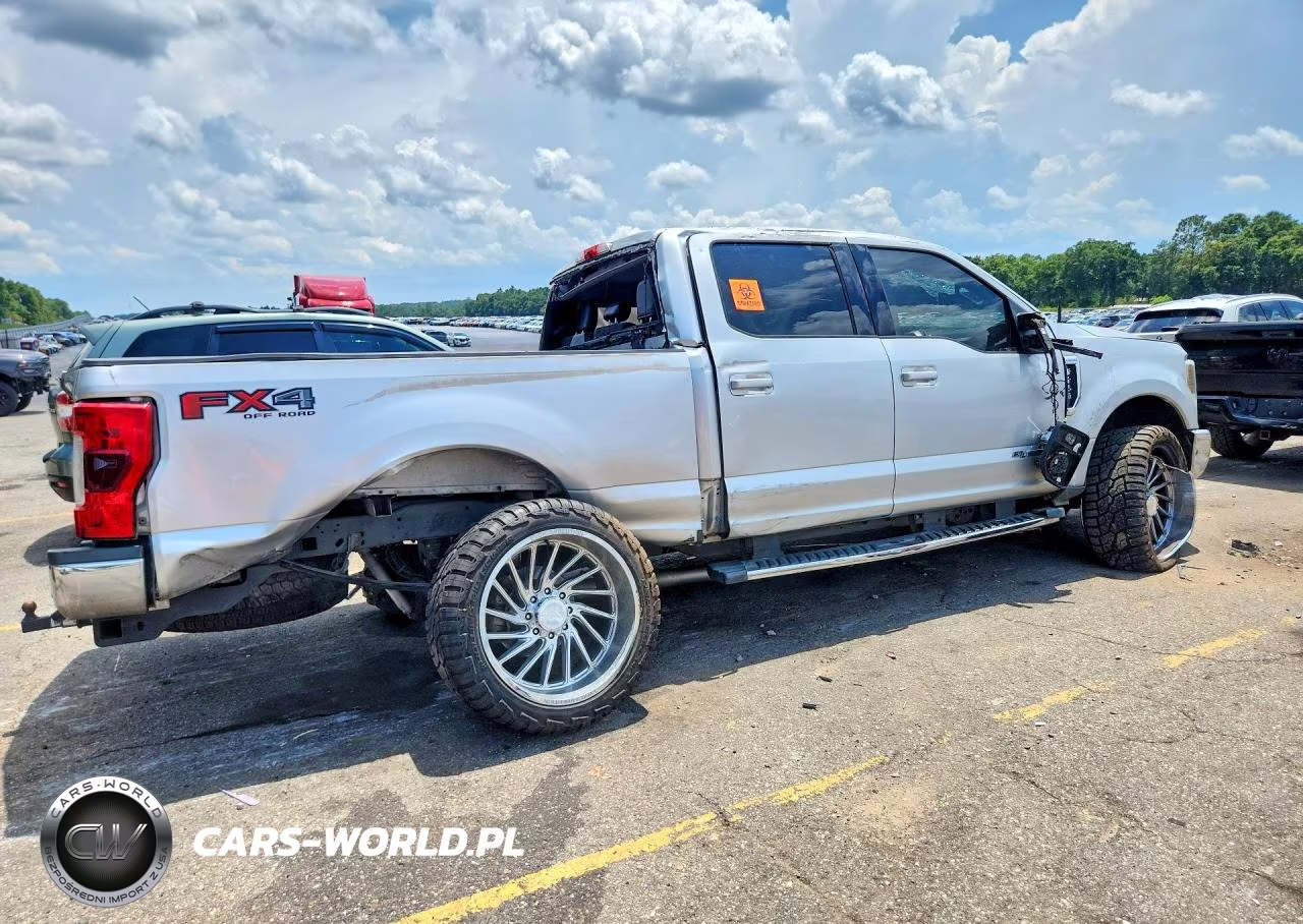 2018 Ford F250 Super Duty VIN:1FT7W2BT4JEB56854 - 3