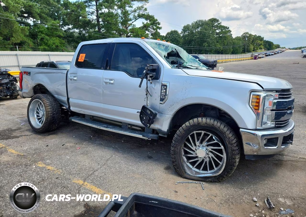 2018 Ford F250 Super Duty VIN:1FT7W2BT4JEB56854 - 4