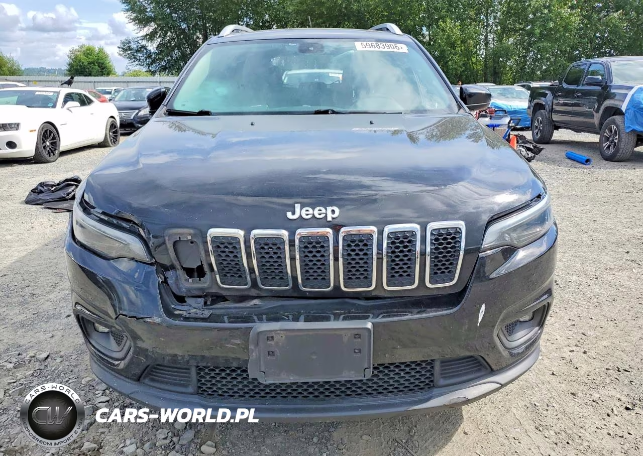 2019 Jeep Cherokee Latitude Plus VIN:1C4PJLLB7KD145087 - 5