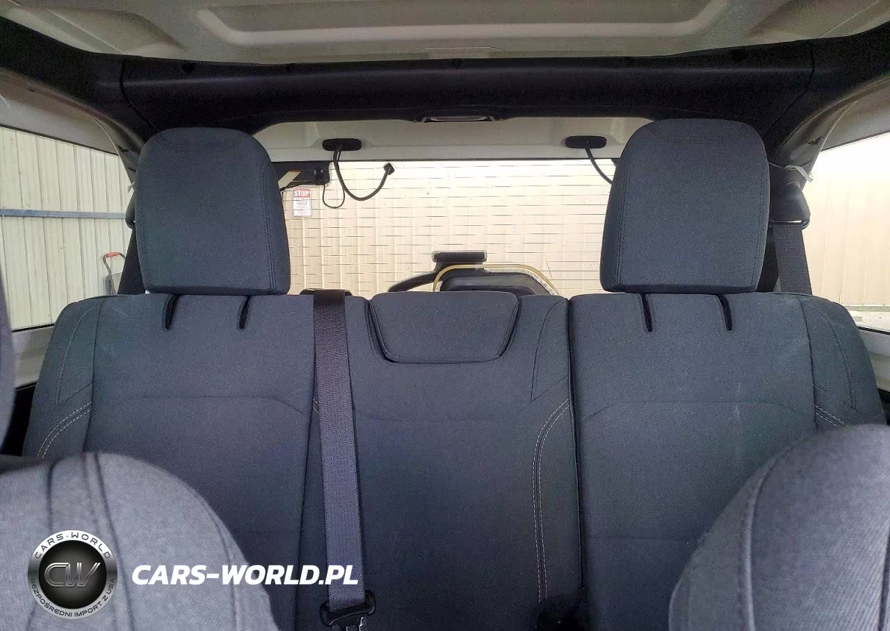 2026 Jeep Wrangler Sahara VIN:1C4PJXEN7TW263306 - 10