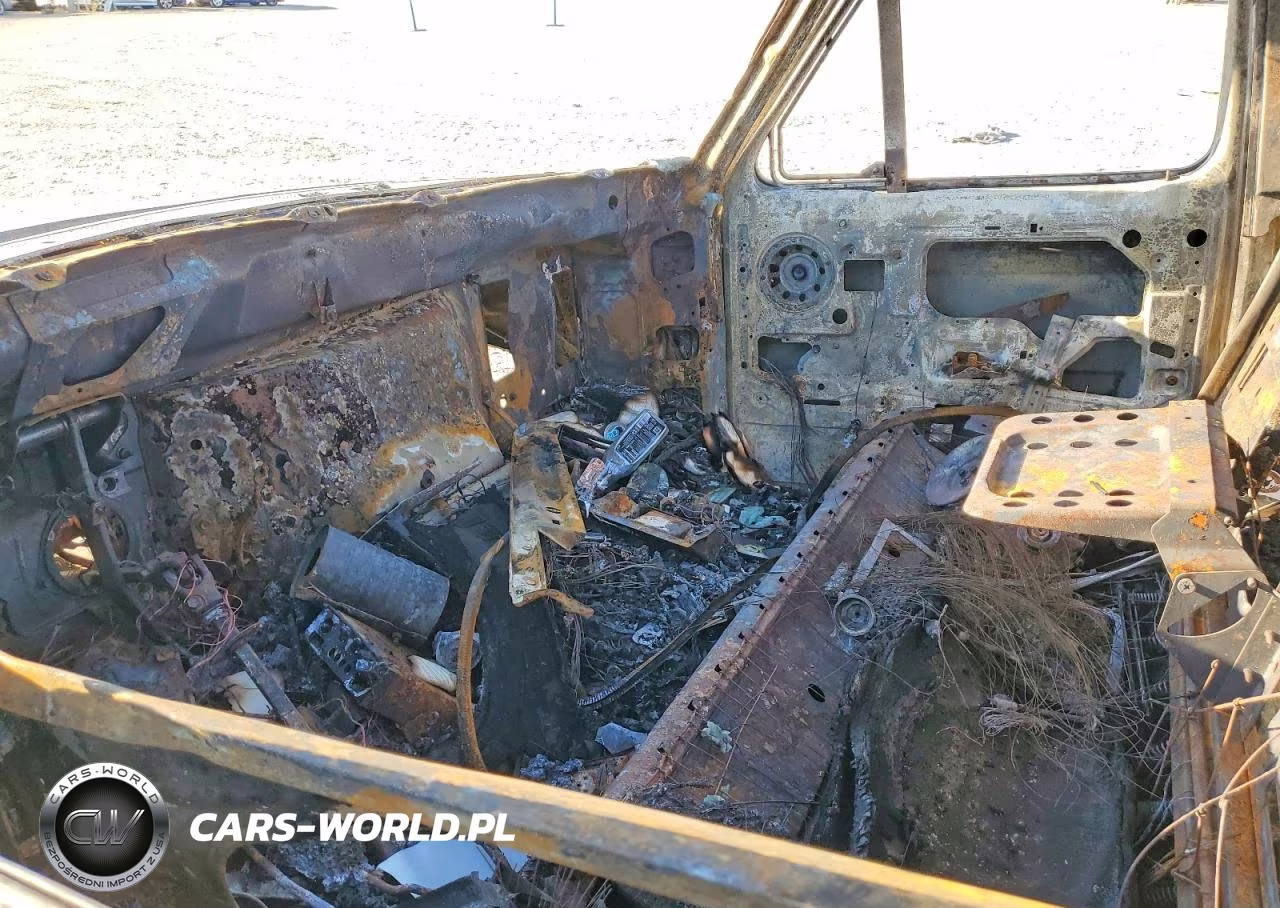 1992 Ford F150 VIN:1FTEF14H7NPA24983 - 8