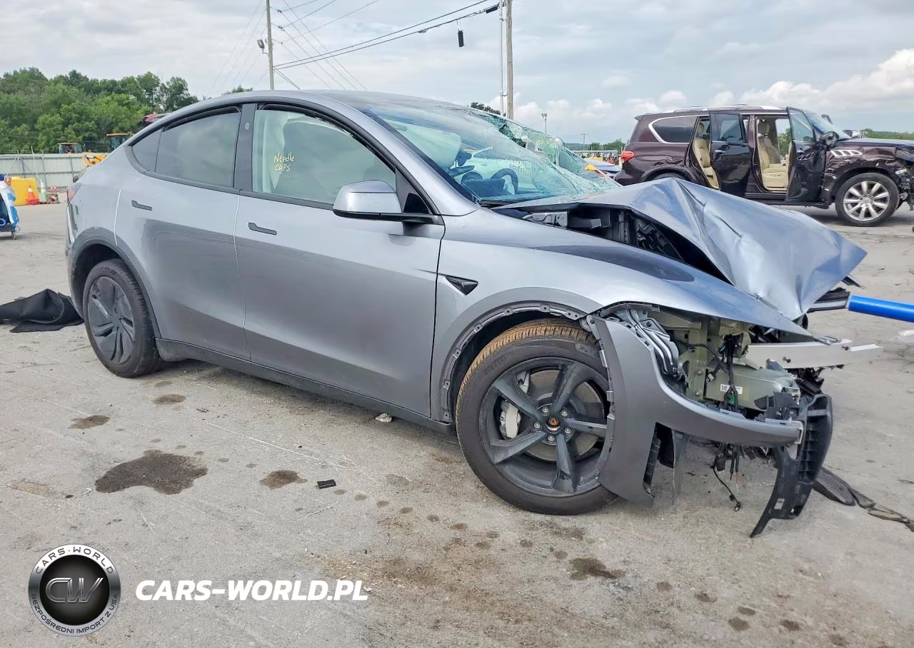 2026 Tesla Model Y VIN:7SAYGDEE6TA595632 - 4