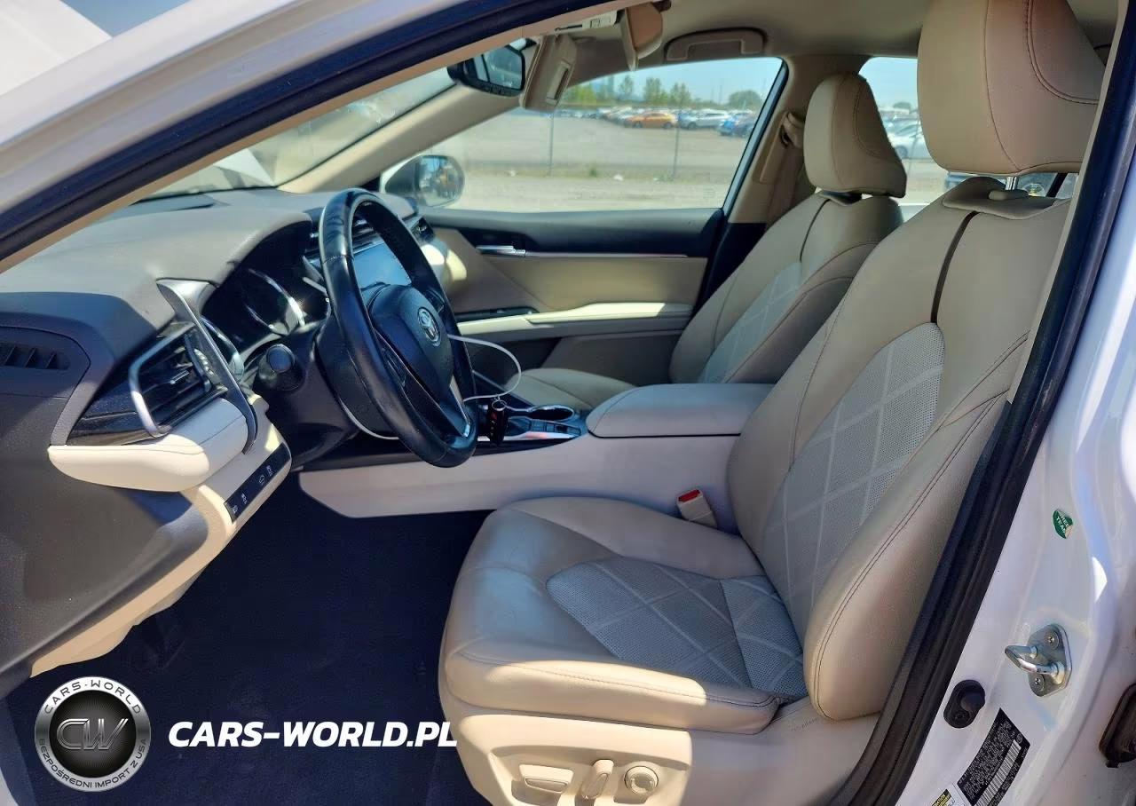 2019 Toyota Camry Xle VIN:4T1B11HK8KU684191 - 7
