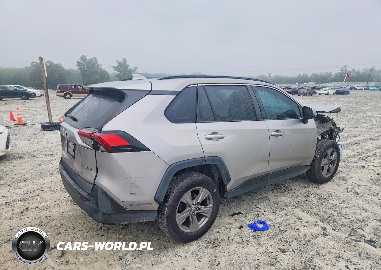 2022 Toyota Rav4 Xle VIN:2T3W1RFVXNW189032 - 3