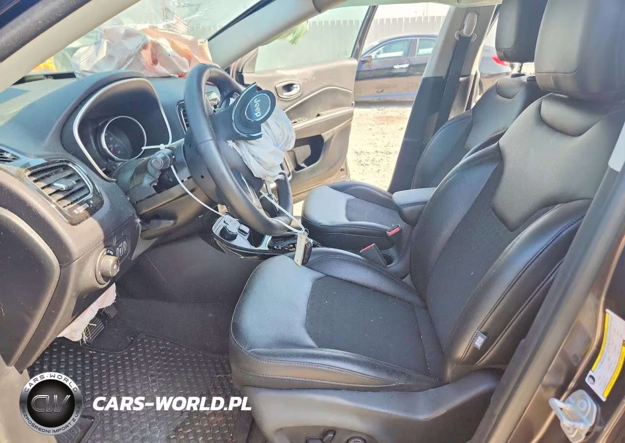 2018 Jeep Compass Latitude VIN:3C4NJDBB7JT325337 - 7