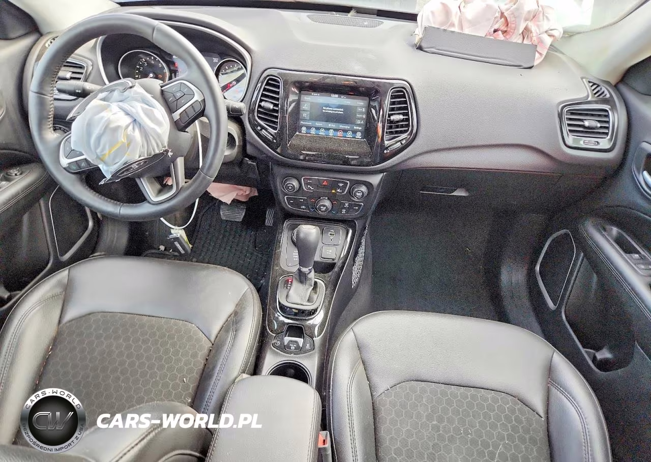 2018 Jeep Compass Latitude VIN:3C4NJDBB7JT325337 - 8