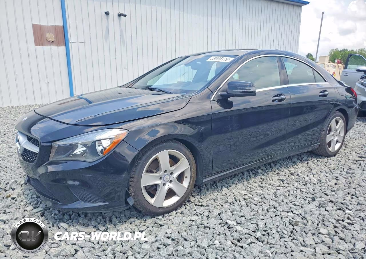2015 Mercedes-Benz Cla 250 4Matic – zdjęcie 1 z 12
