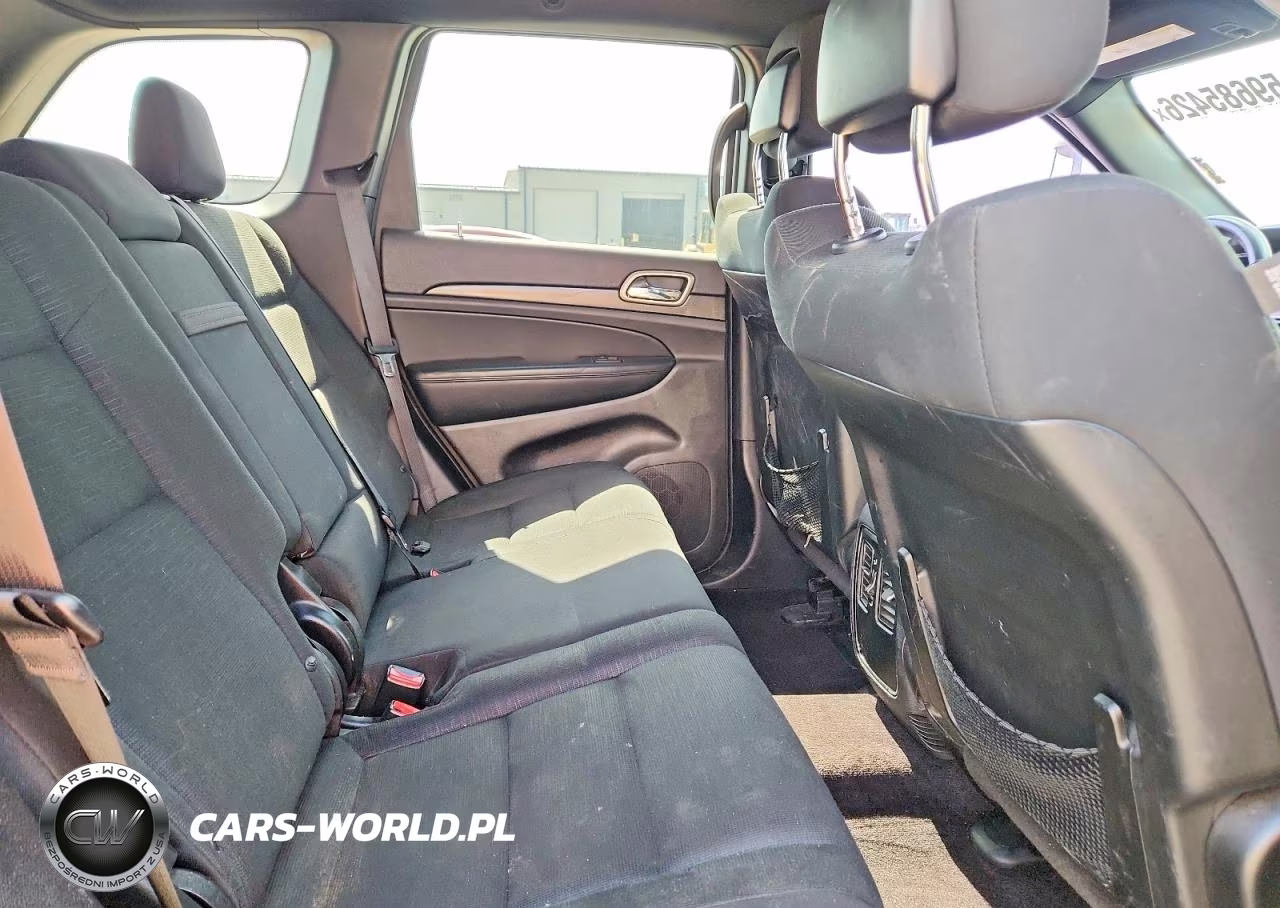 2017 Jeep Grand Cherokee Laredo VIN:1C4RJFAG6HC963210 - 11