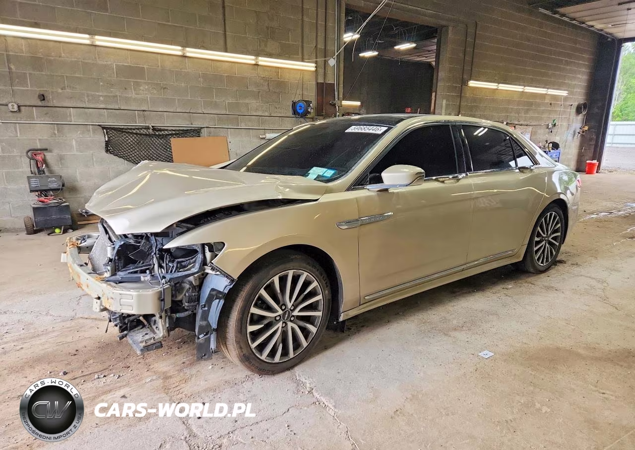 2017 Lincoln Continental Select