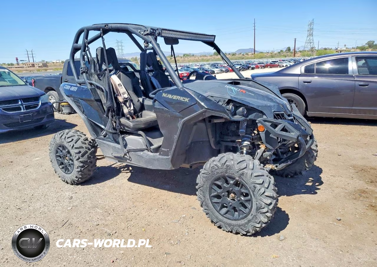 2017 Can-Am Maverick 1000R Turbo