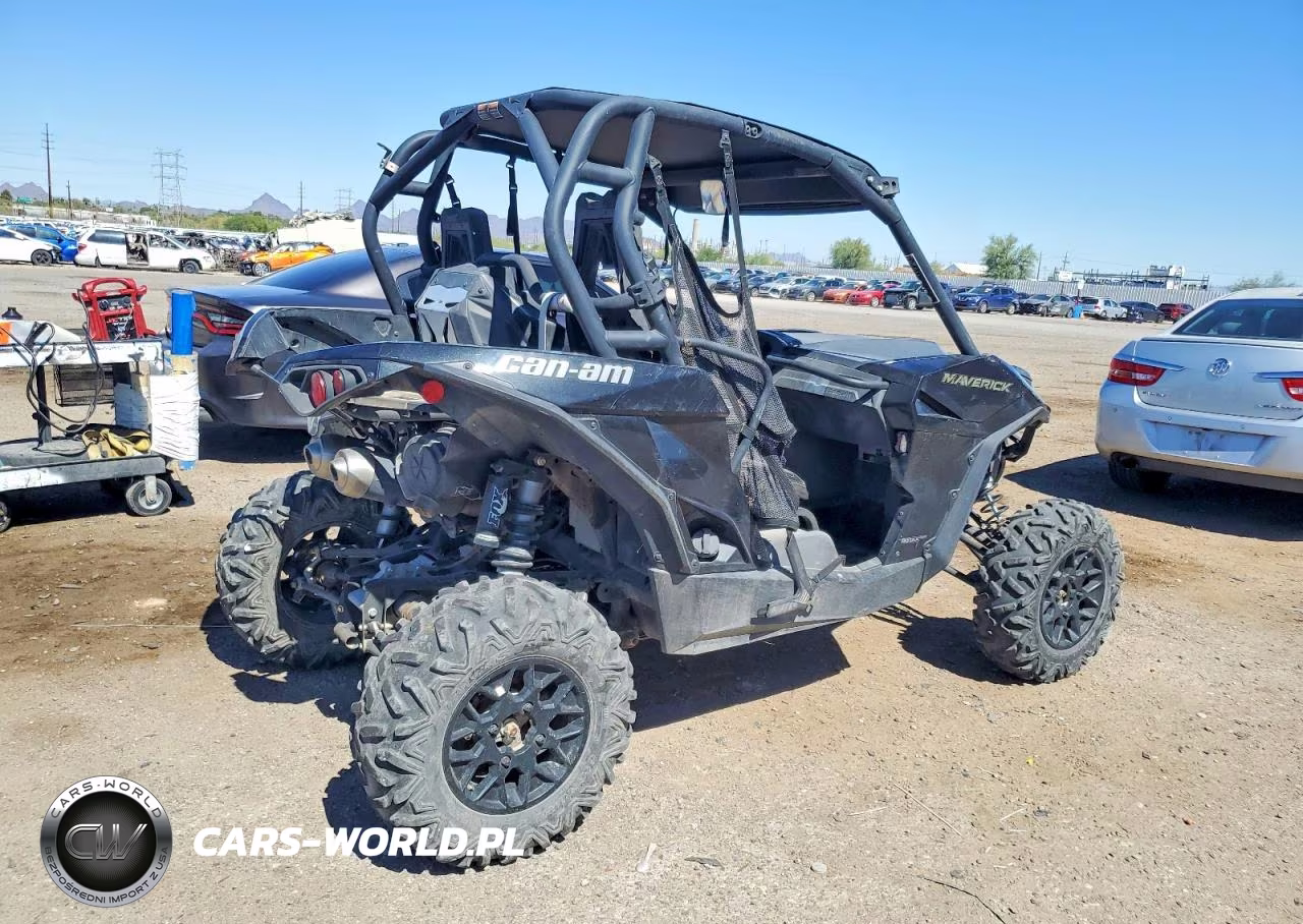 2017 Can-Am Maverick 1000R Turbo VIN:3JBPDAR26HJ000126 - 4