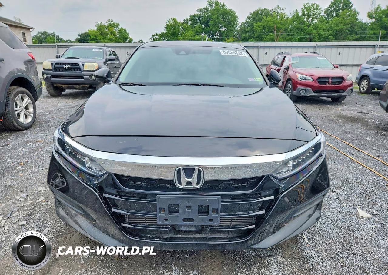 2018 Honda Accord Lx VIN:1HGCV1F1XJA169802 - 5