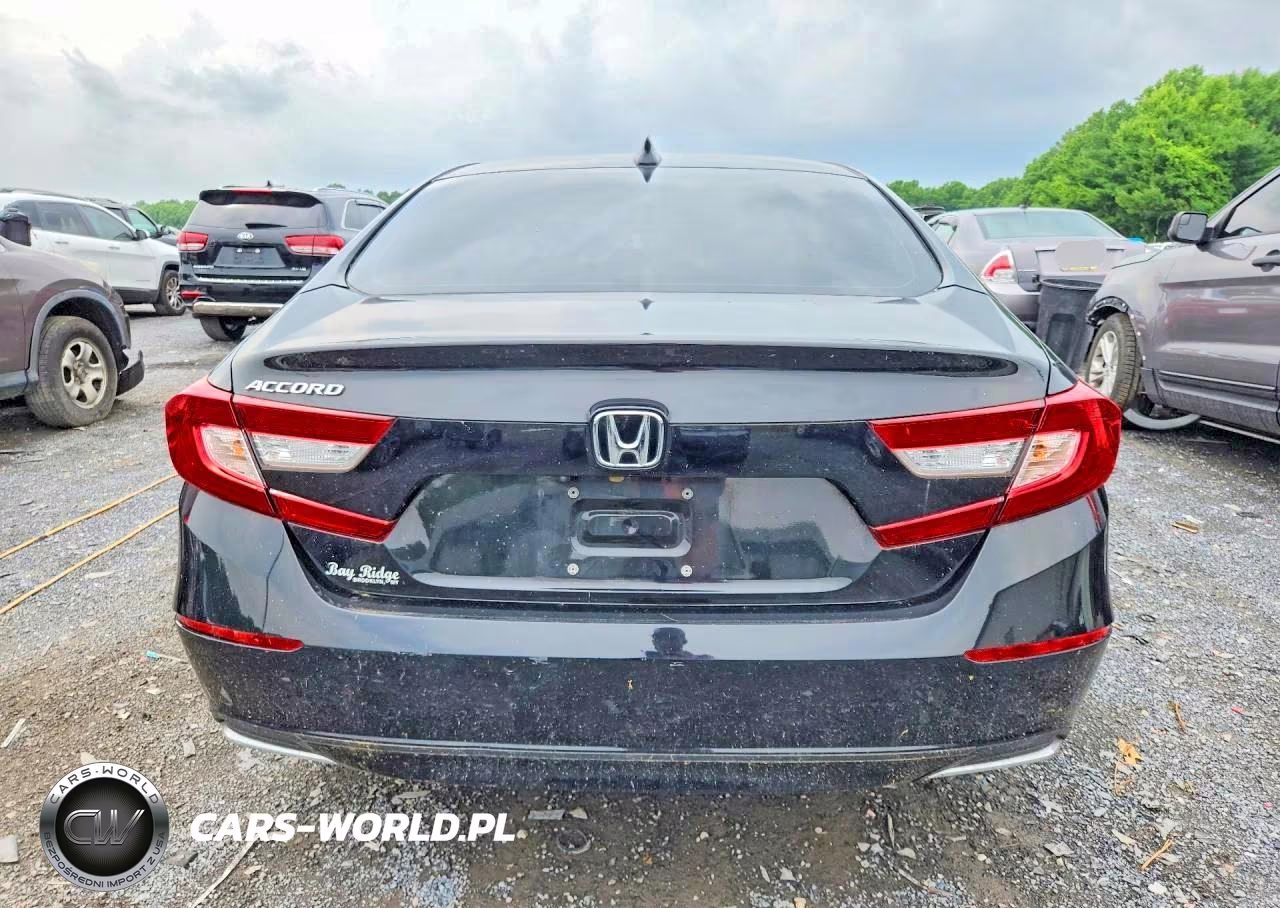 2018 Honda Accord Lx VIN:1HGCV1F1XJA169802 - 6