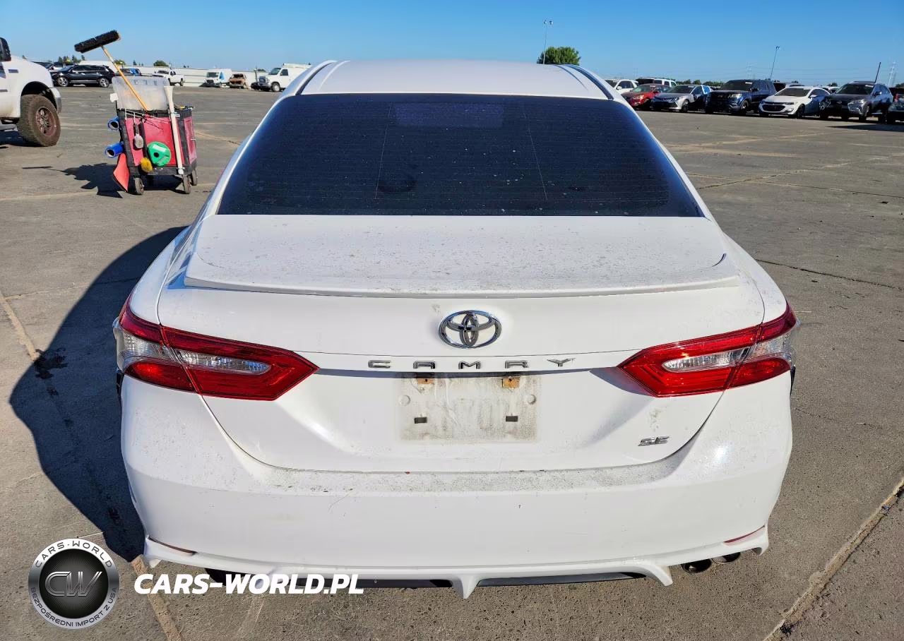 2018 Toyota Camry Se VIN:4T1B11HK5JU068785 - 6