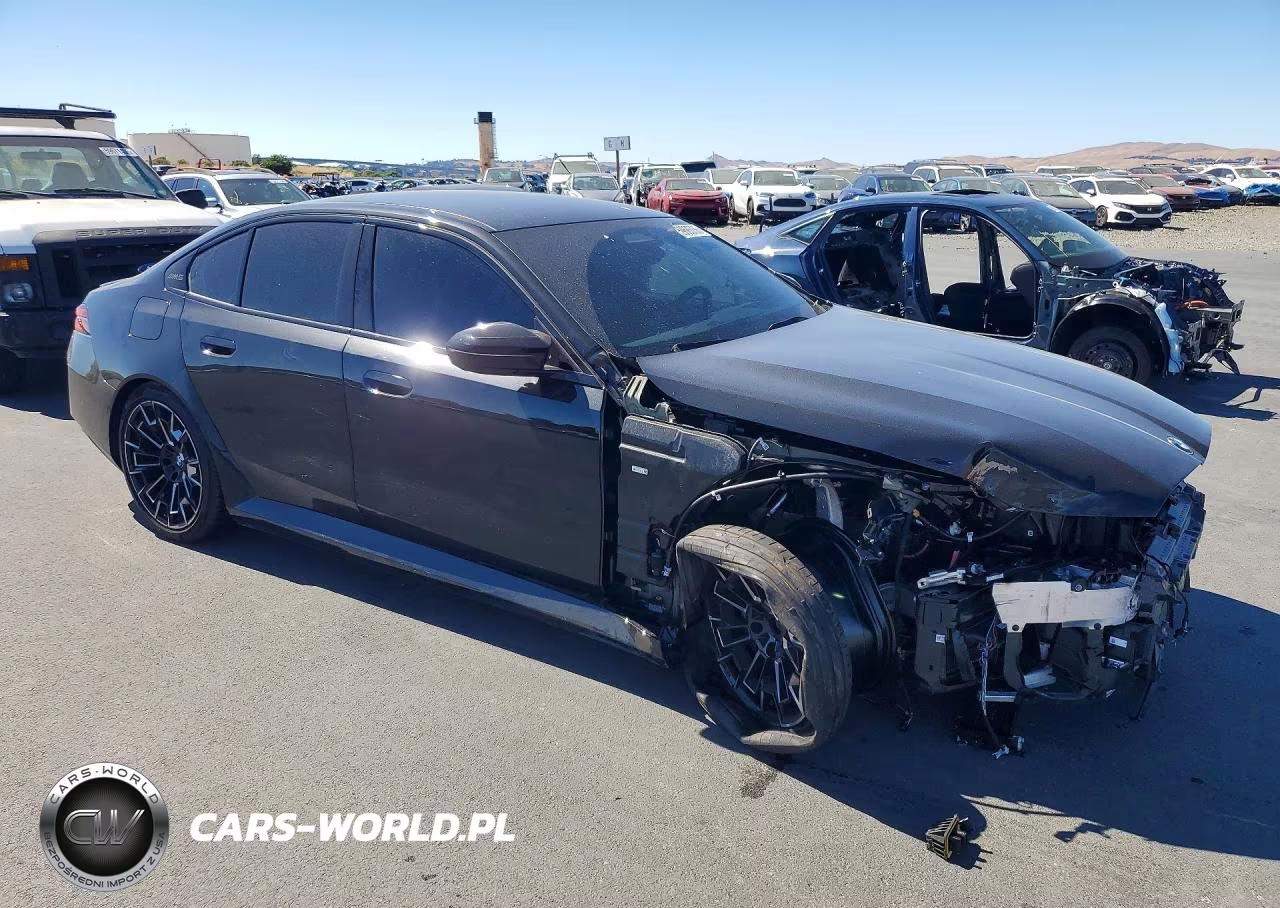 2026 BMW M5 VIN:WBS83FK0XTCW67521 - 4