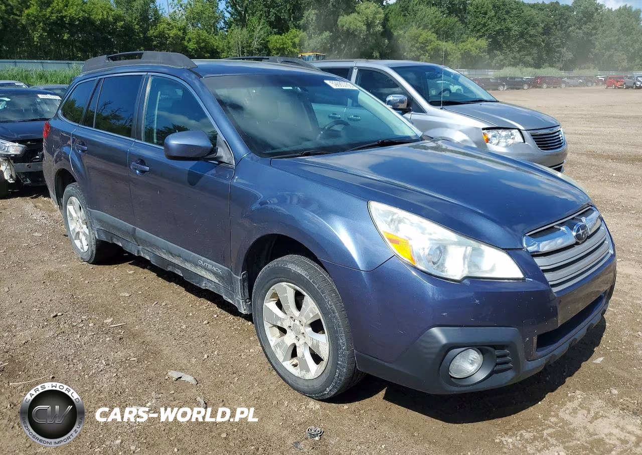 2013 Subaru Outback 2.5I Premium VIN:4S4BRCCC9D3296531 - 4