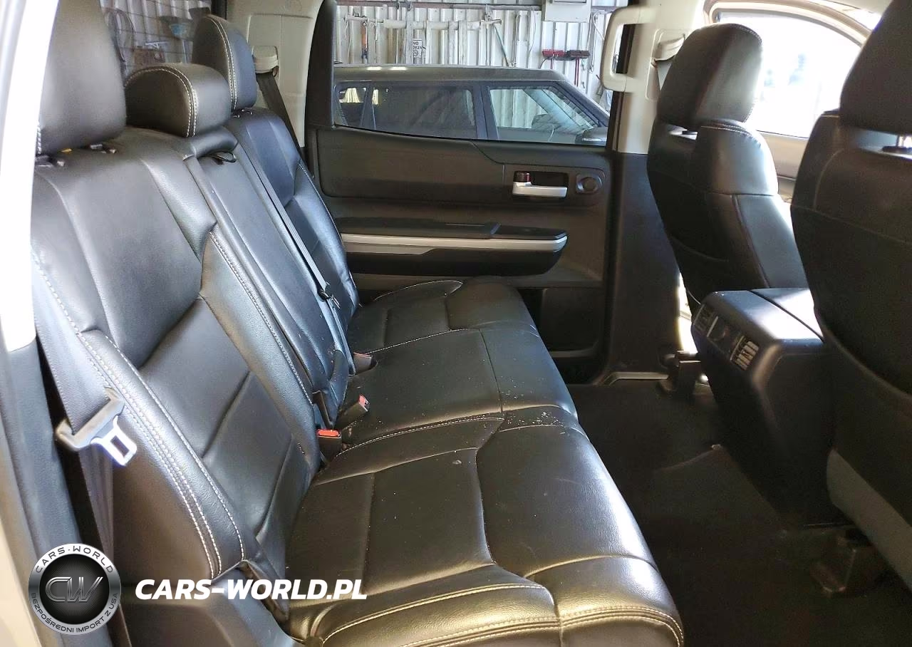 2018 Toyota Tundra VIN:5TFEY5F12JX231339 - 10