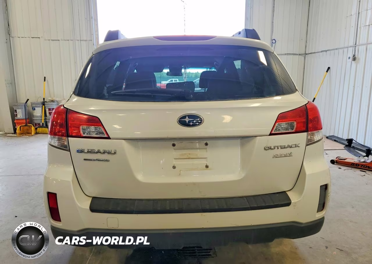 2013 Subaru Outback 2.5I Premium VIN:4S4BRBCC0D3318054 - 6