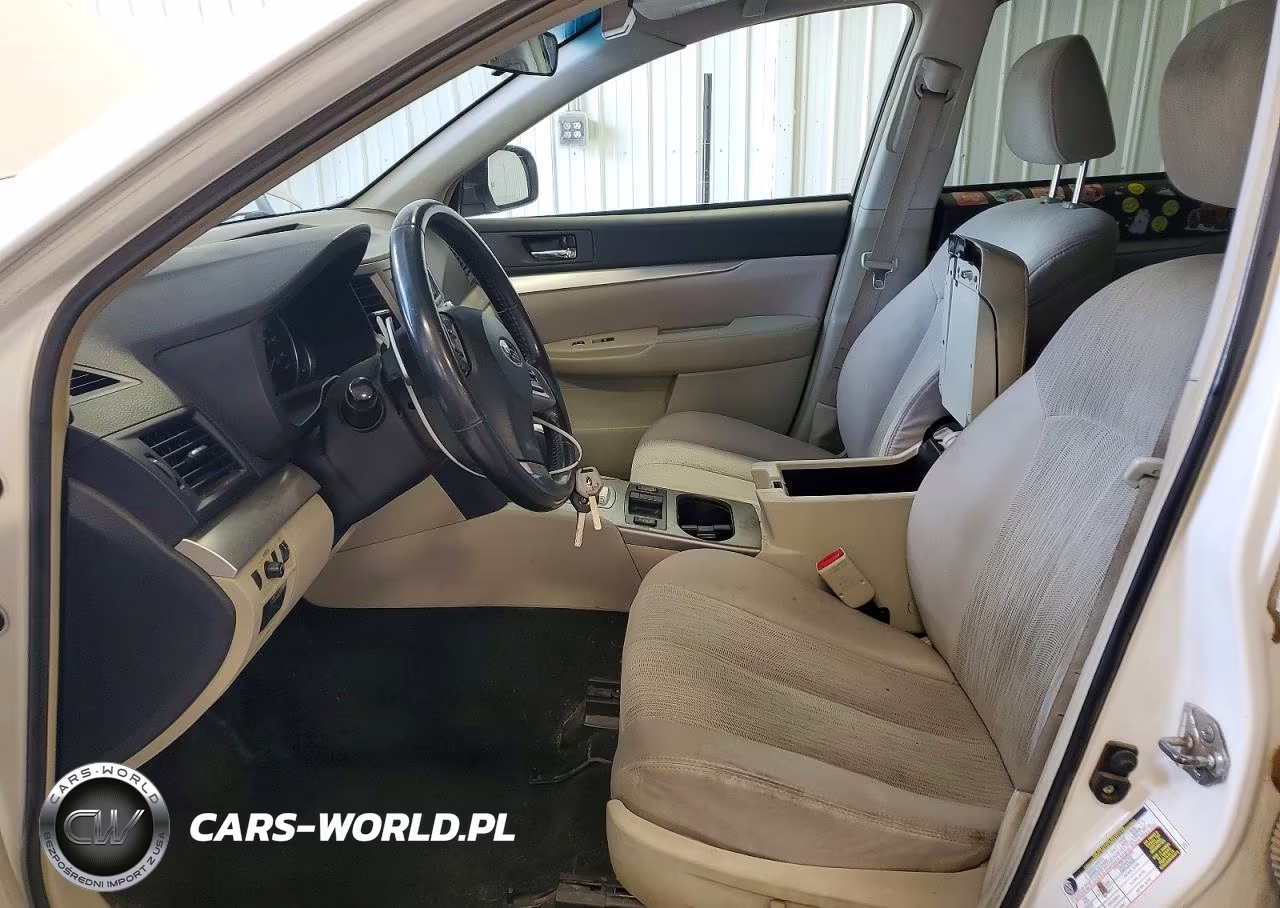2013 Subaru Outback 2.5I Premium VIN:4S4BRBCC0D3318054 - 7