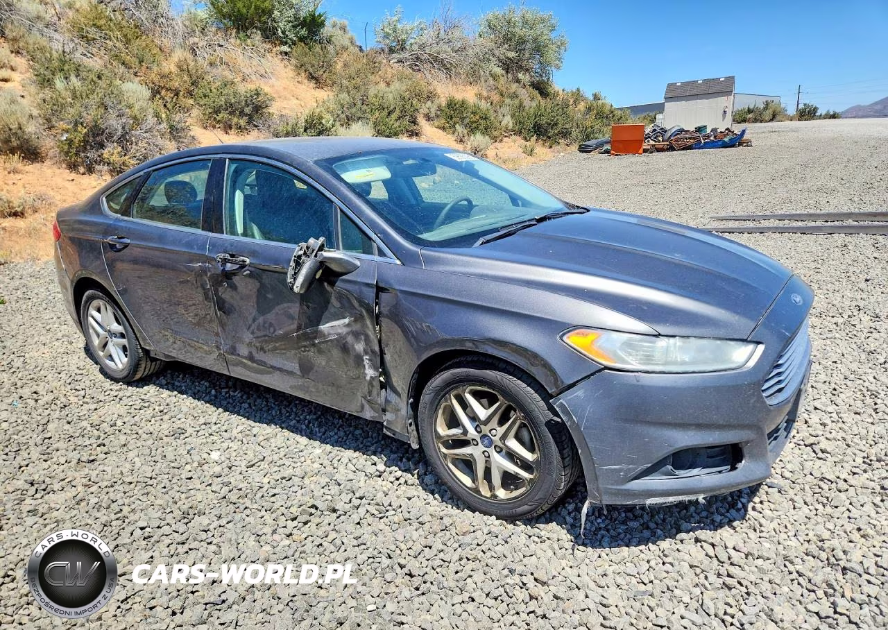 2015 Ford Fusion Se VIN:3FA6P0HD4FR238641 - 4