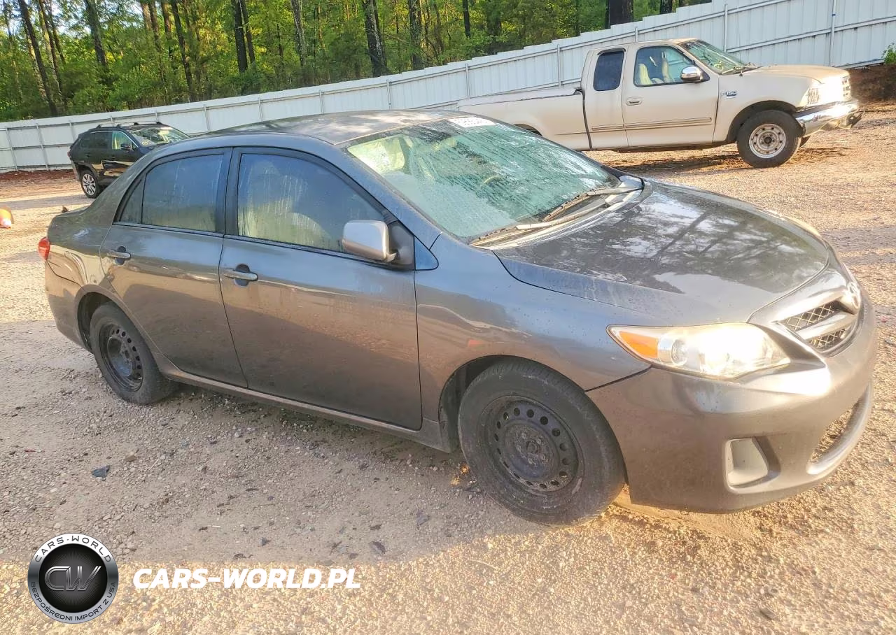 2011 Toyota Corolla Le VIN:2T1BU4EE8BC571303 - 4
