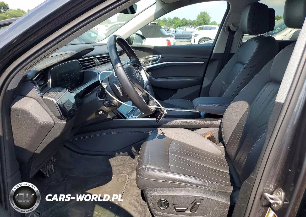 2021 Audi E-Tron Premium VIN:WA1AAAGEXMB015215 - 7