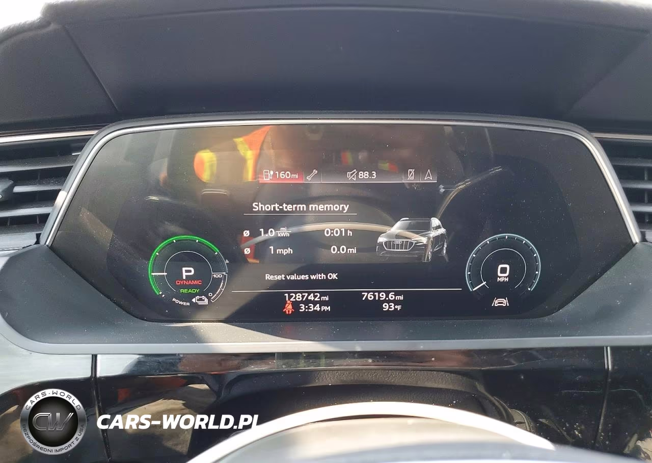 2021 Audi E-Tron Premium VIN:WA1AAAGEXMB015215 - 9