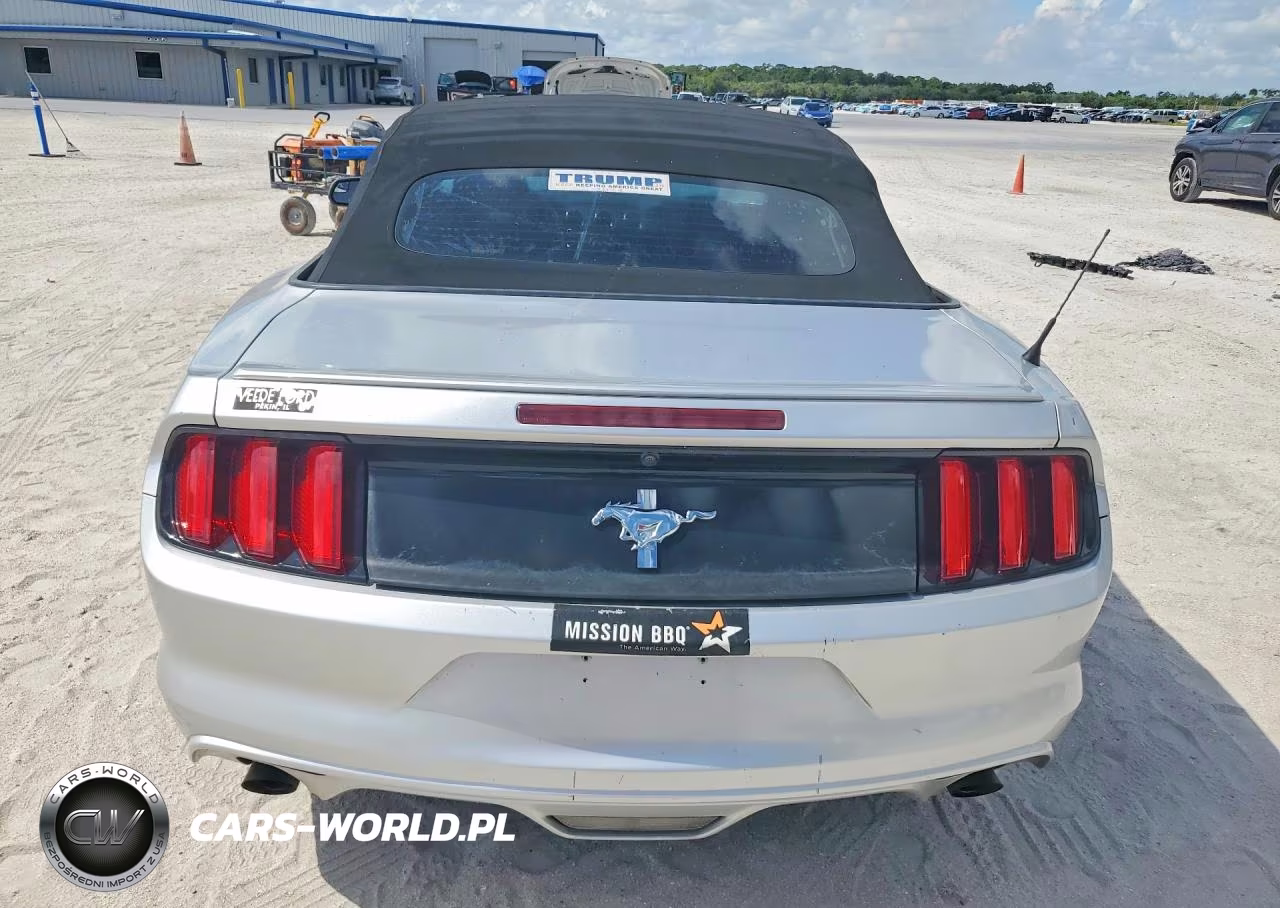 2015 Ford Mustang VIN:1FATP8EM8F5372030 - 6