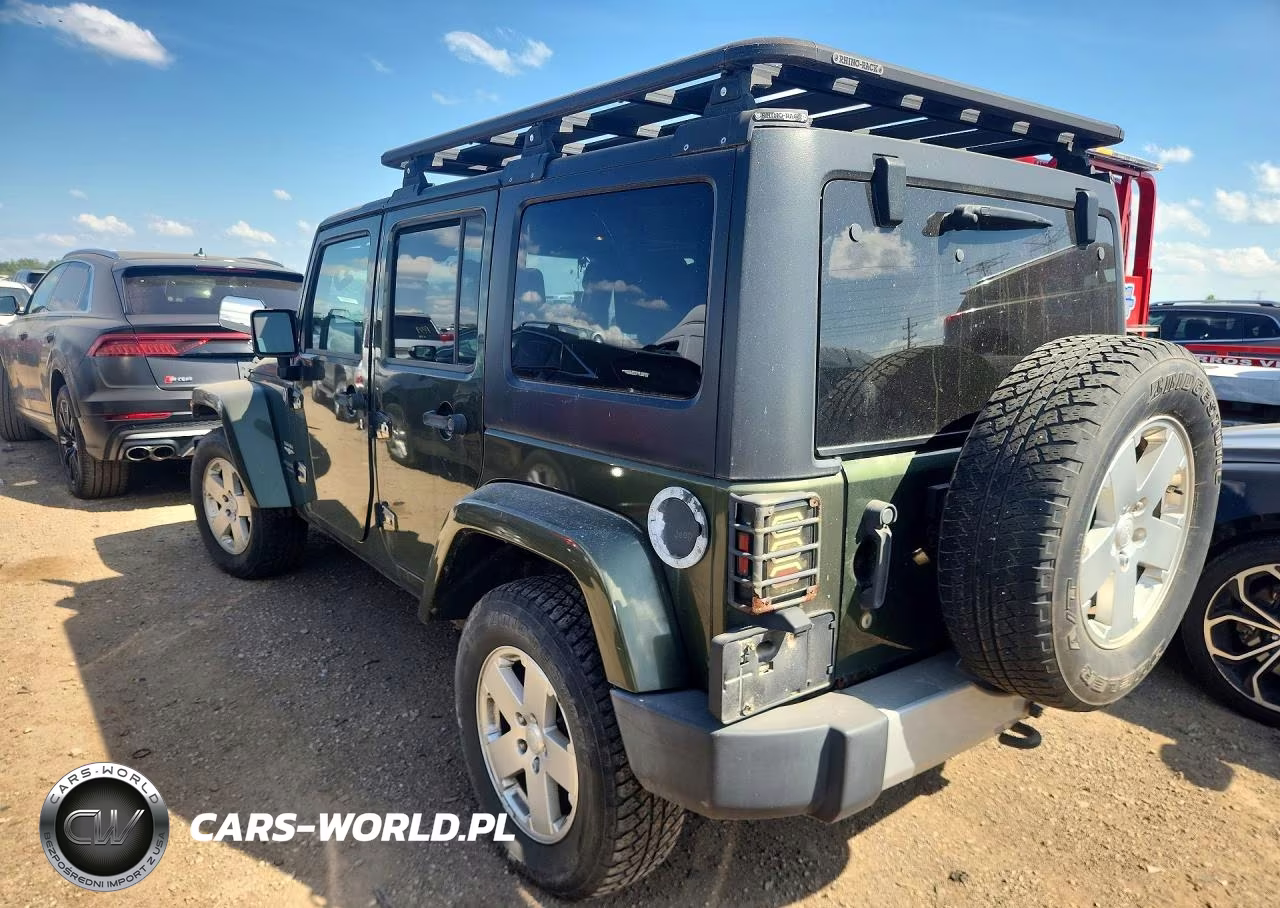 2008 Jeep Wrangler Unlimited Sahara VIN:1J4GA59198L520500 - 2