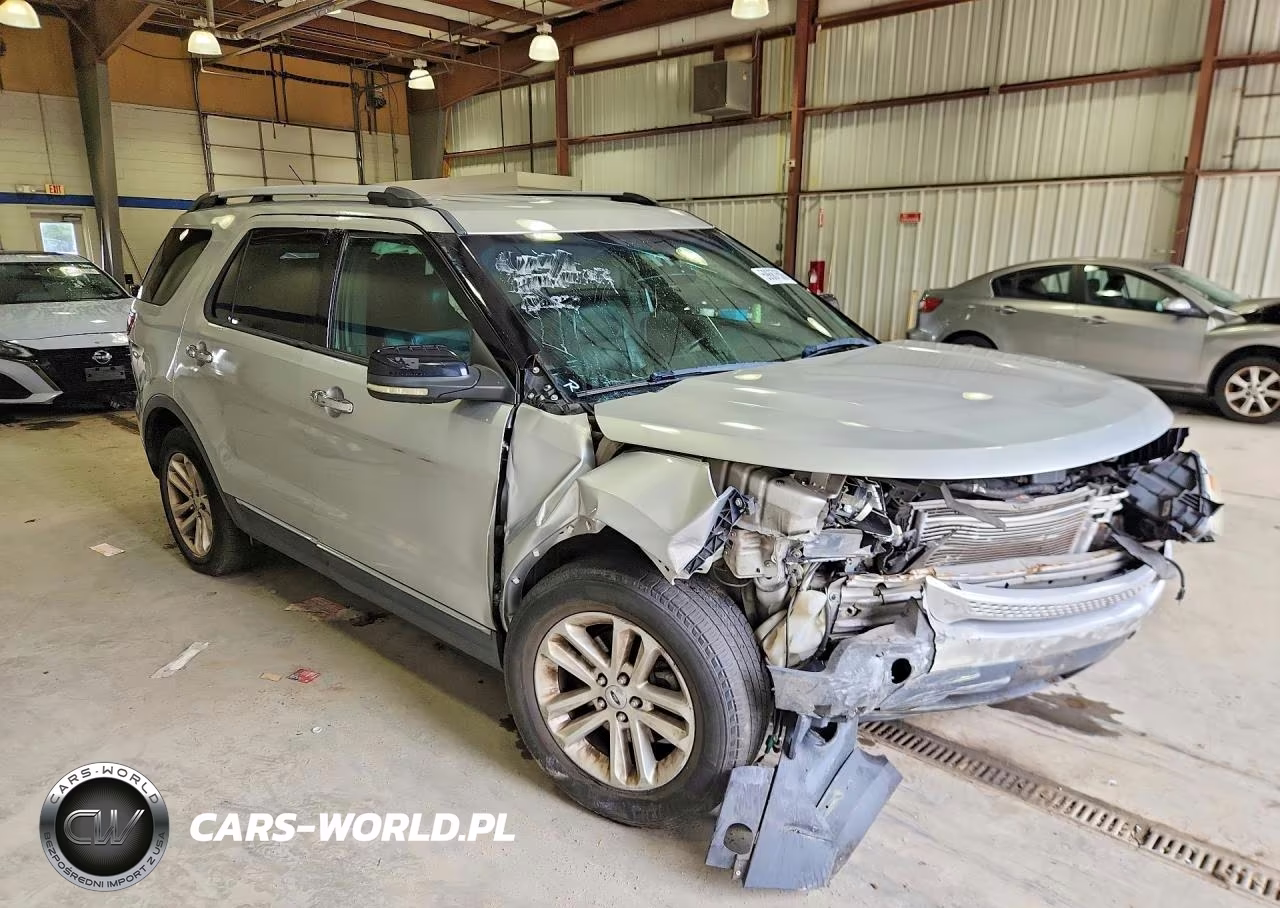 2011 Ford Explorer Xlt VIN:1FMHK8D89BGA66113 - 4