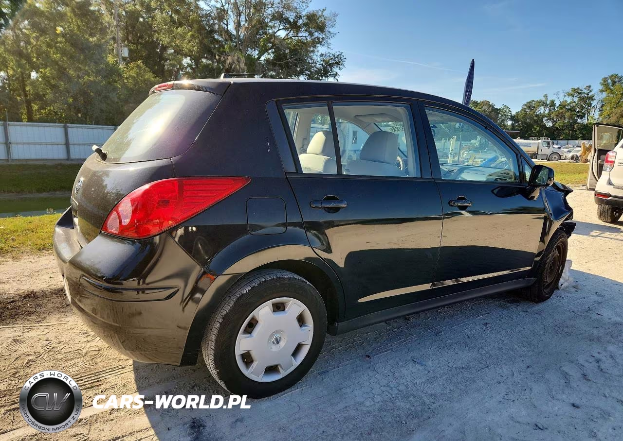 2008 Nissan Versa S VIN:3N1BC13E68L424104 - 3