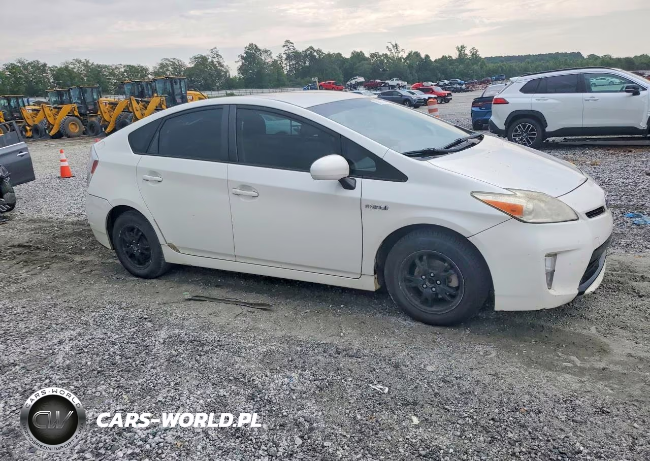2013 Toyt Prius VIN:JTDKN3DU2D1696076 - 4