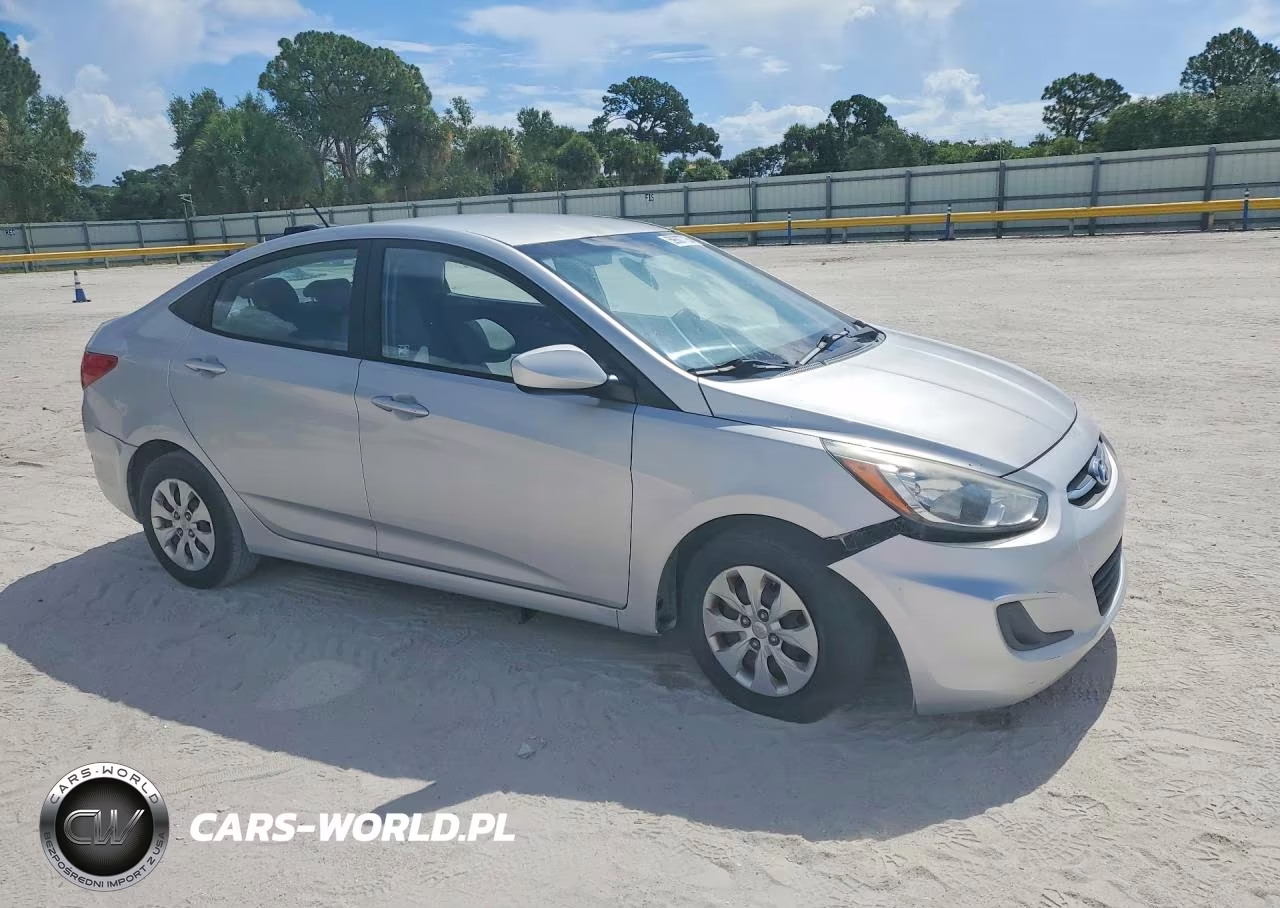 2015 Hyundai Accent Gls VIN:KMHCT4AE6FU907449 - 4