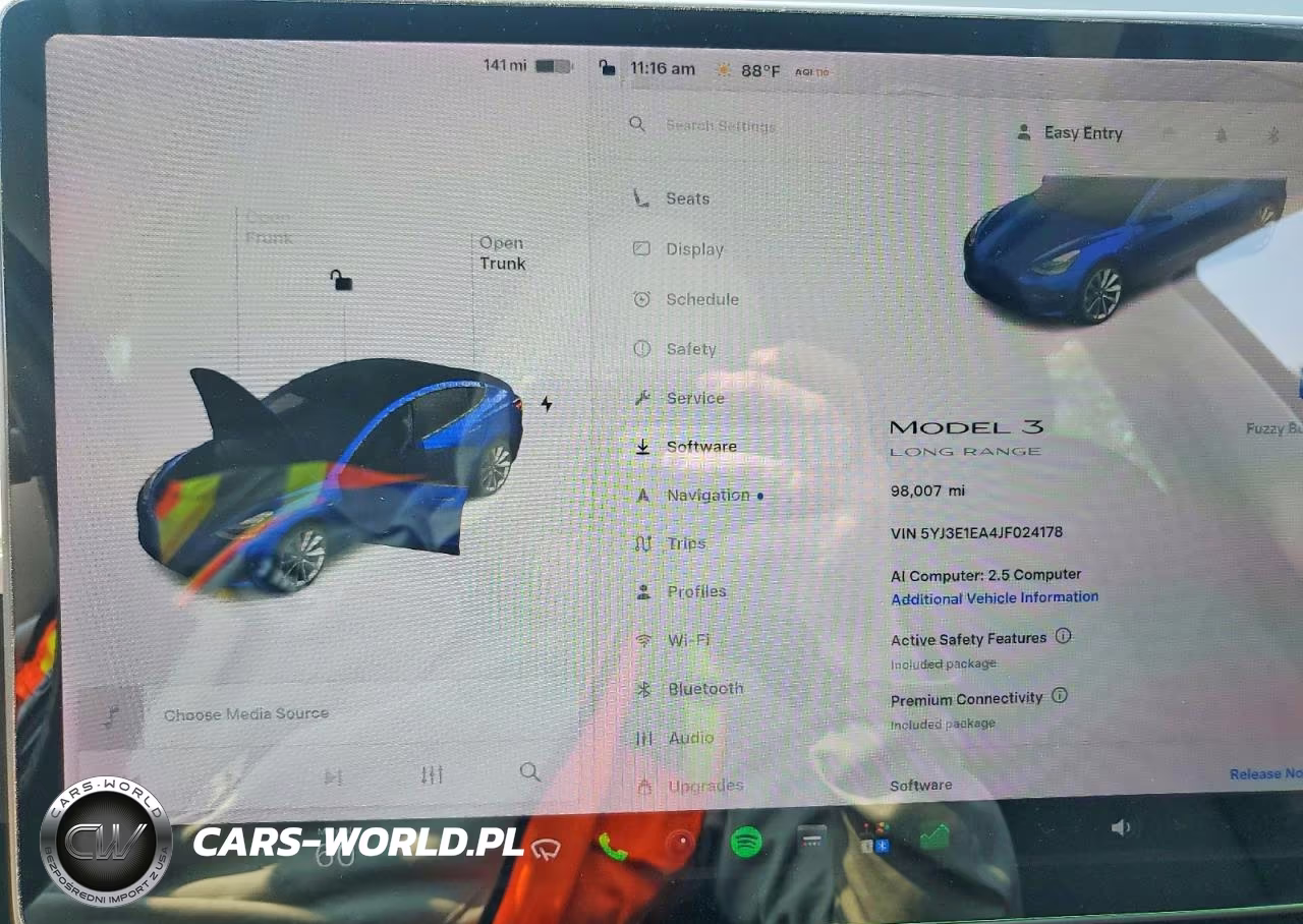 2018 Tesla Model 3 VIN:5YJ3E1EA4JF024178 - 9