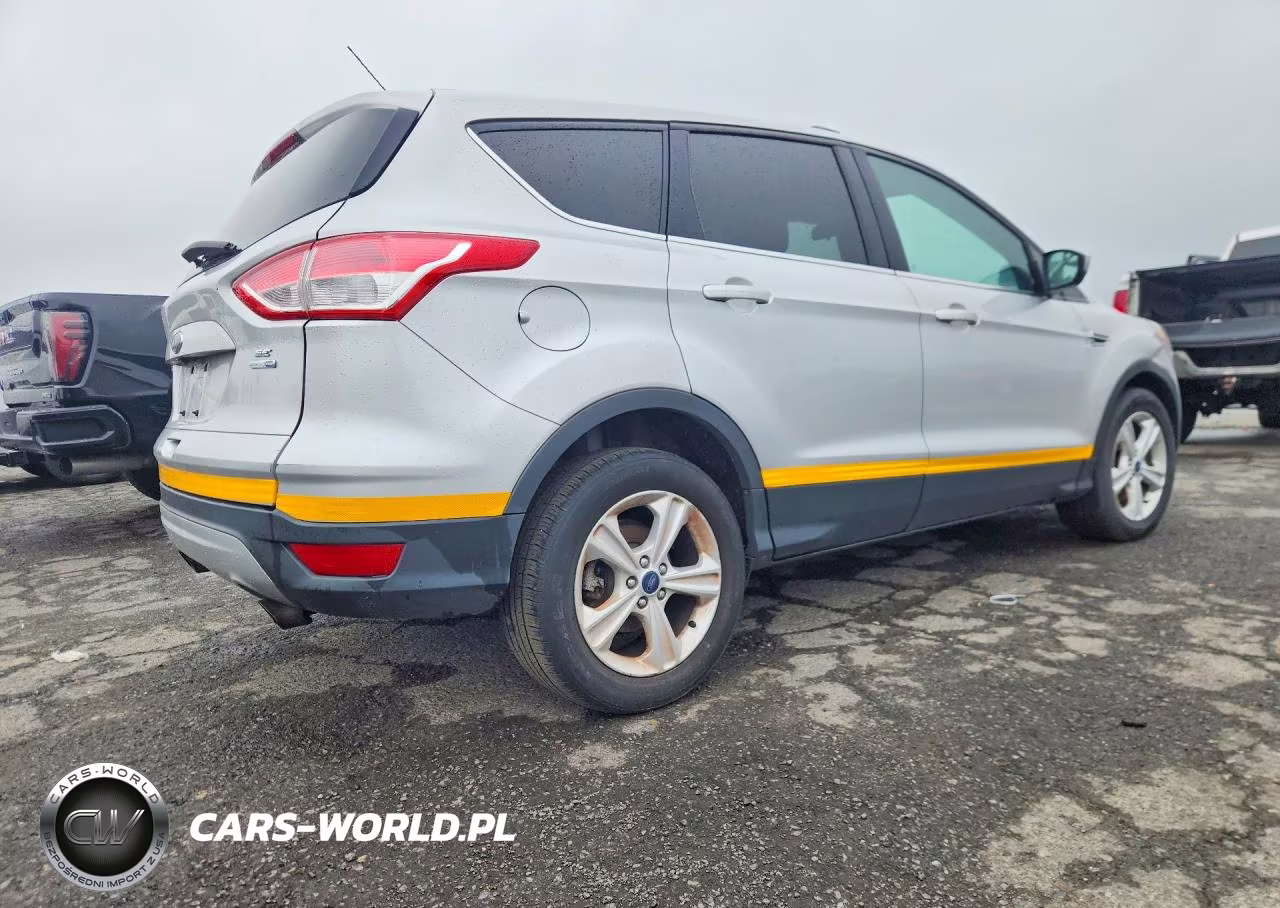 2015 Ford Escape Se VIN:1FMCU9GX0FUB96964 - 3