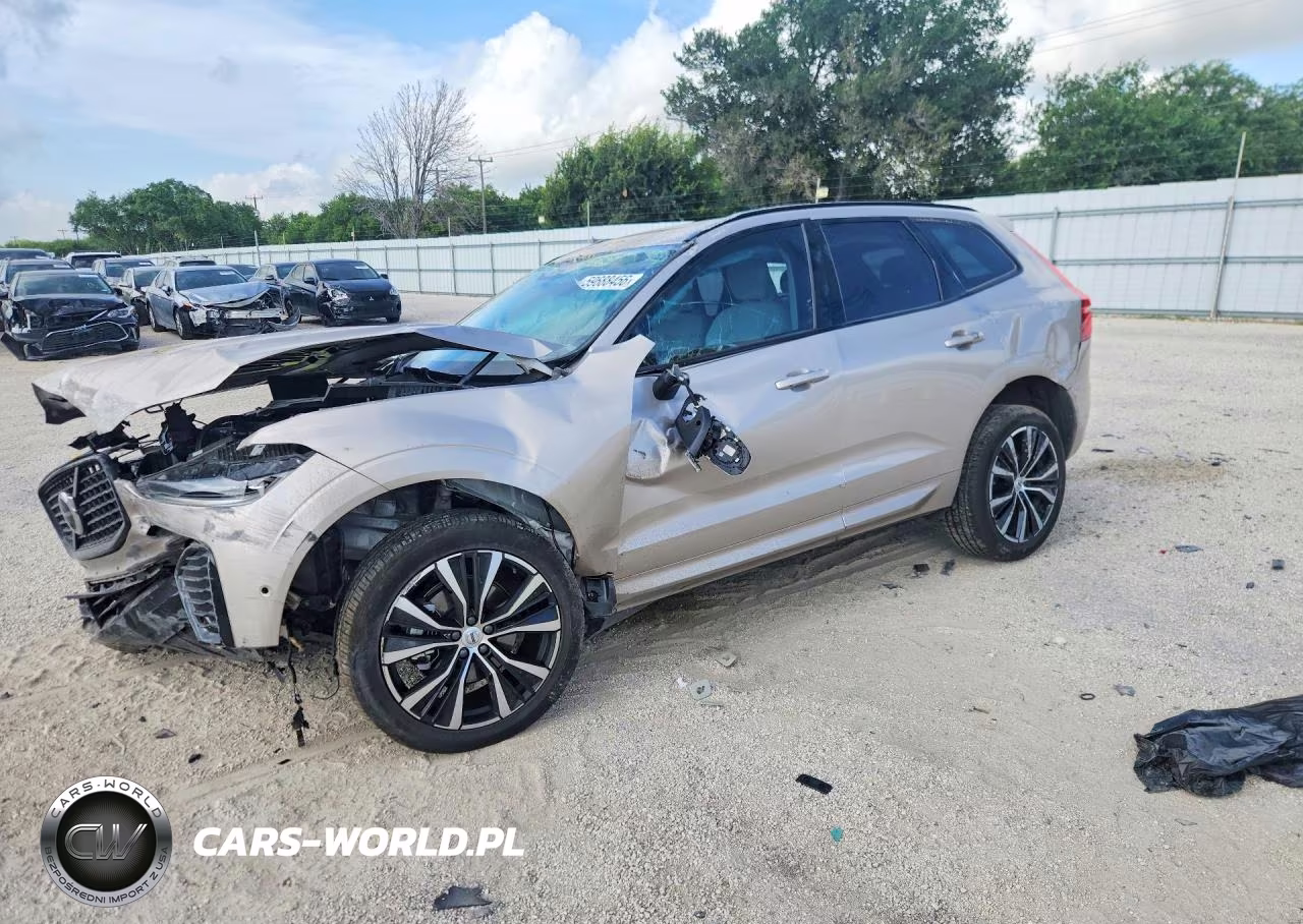 2025 Volvo Xc60 Plus – zdjęcie 1 z 13