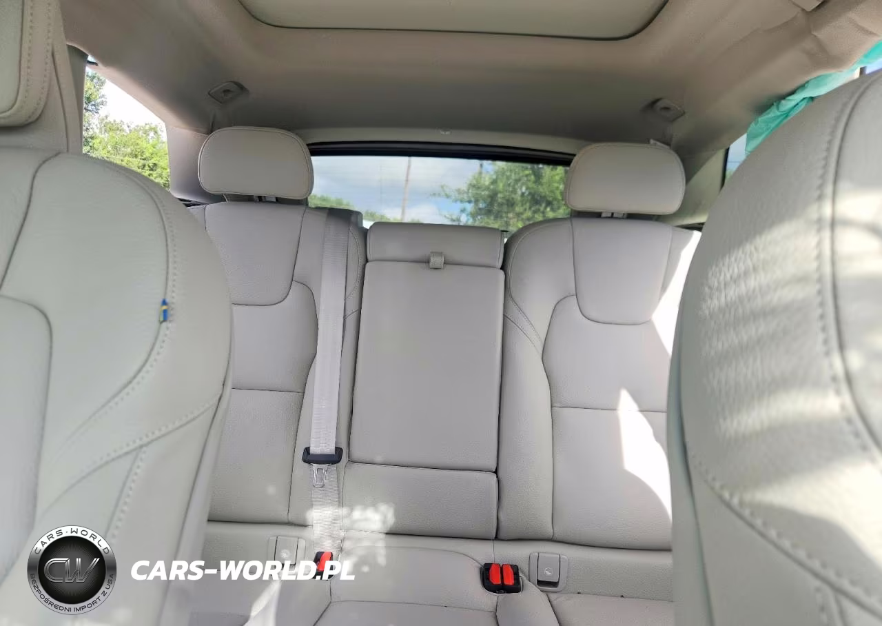 2025 Volvo Xc60 Plus VIN:YV4M12RC4S1074152 - 10