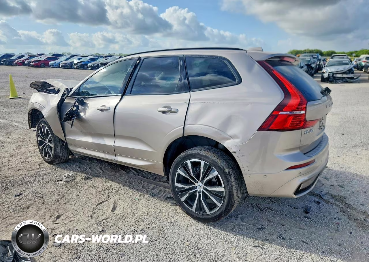 2025 Volvo Xc60 Plus VIN:YV4M12RC4S1074152 - 2