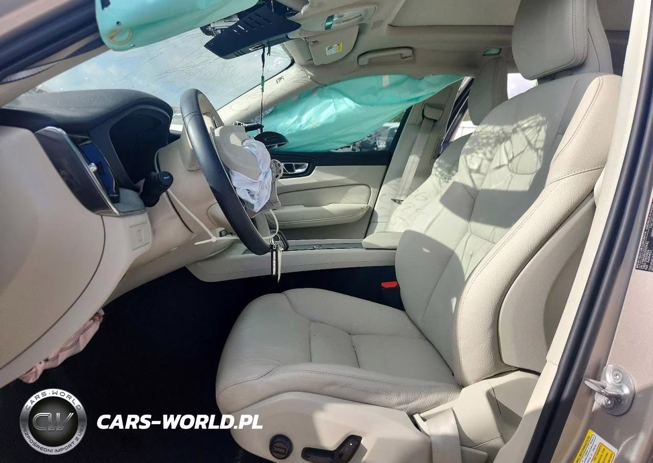 2025 Volvo Xc60 Plus VIN:YV4M12RC4S1074152 - 7