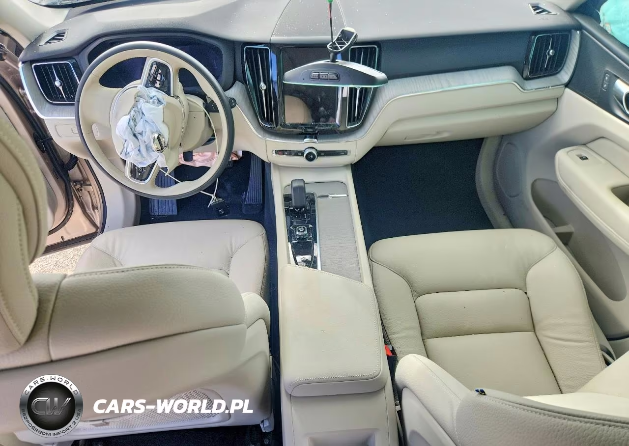 2025 Volvo Xc60 Plus VIN:YV4M12RC4S1074152 - 8