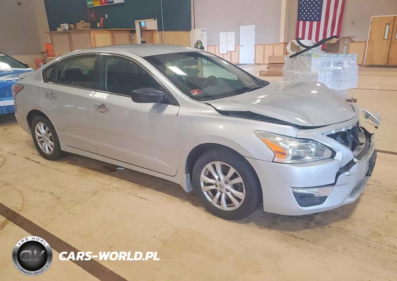 2014 Nissan Altima 2.5 S VIN:1N4AL3AP4EN232089 - 4