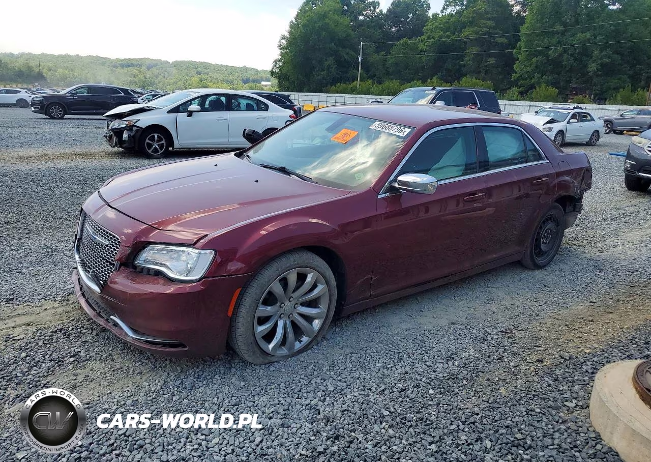 2018 Chrysler 300 Touring