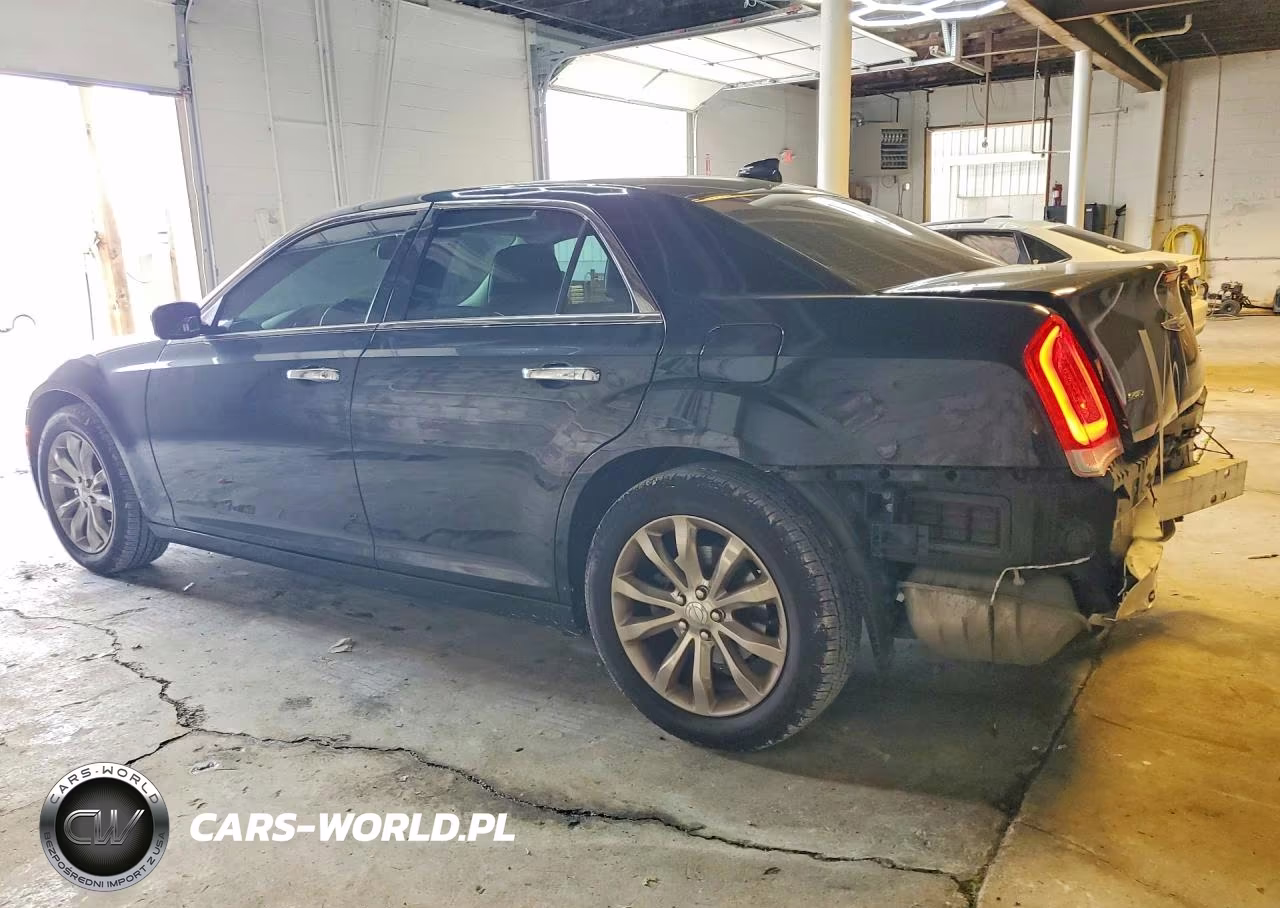 2017 Chrysler 300C VIN:2C3CCAKG2HH571540 - 2