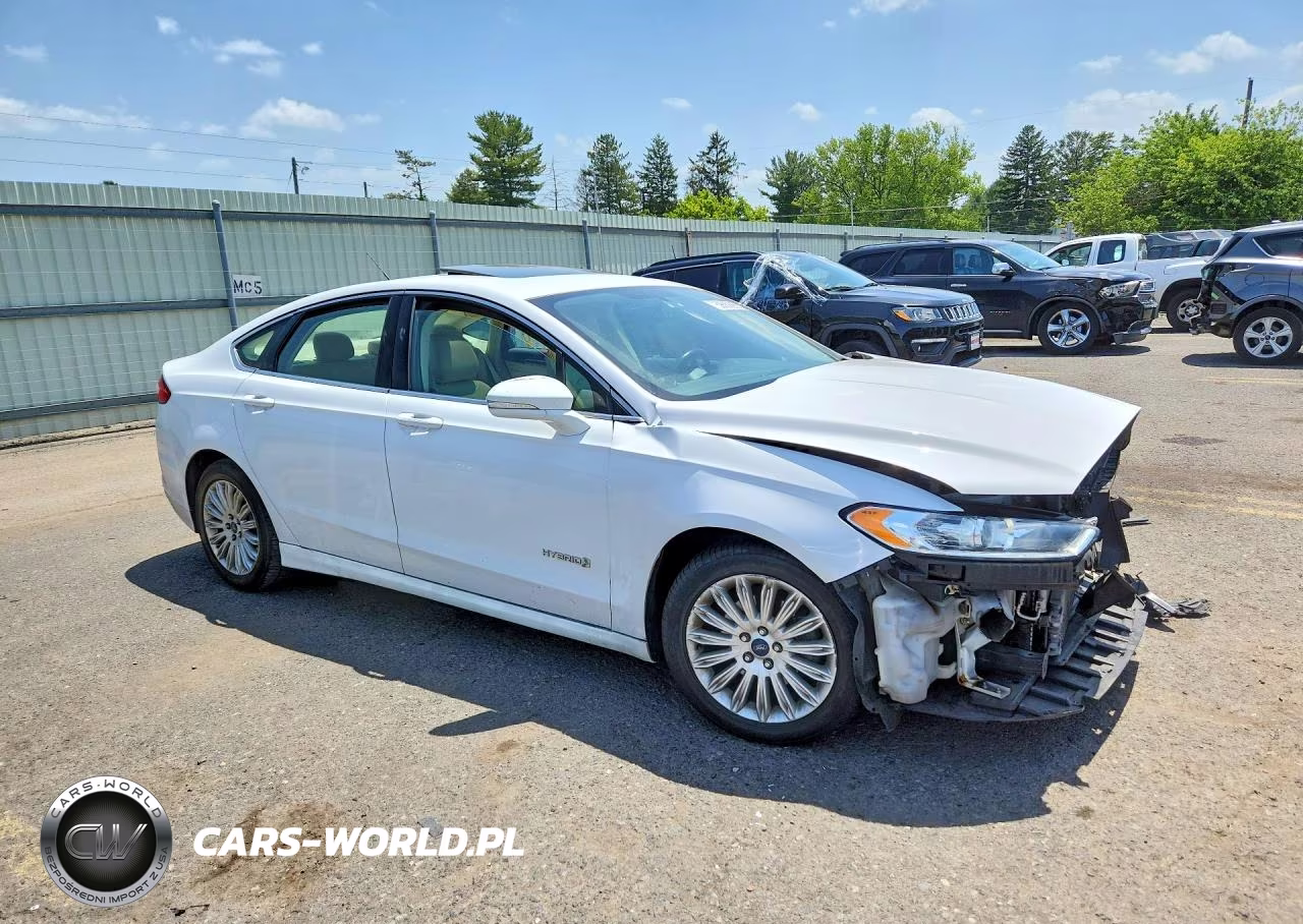 2013 Ford Fusion Se Hybrid VIN:3FA6P0LU6DR316423 - 4
