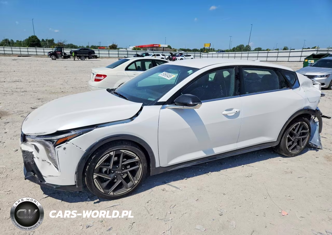 2025 Kia K4 Gt Line – zdjęcie 1 z 12
