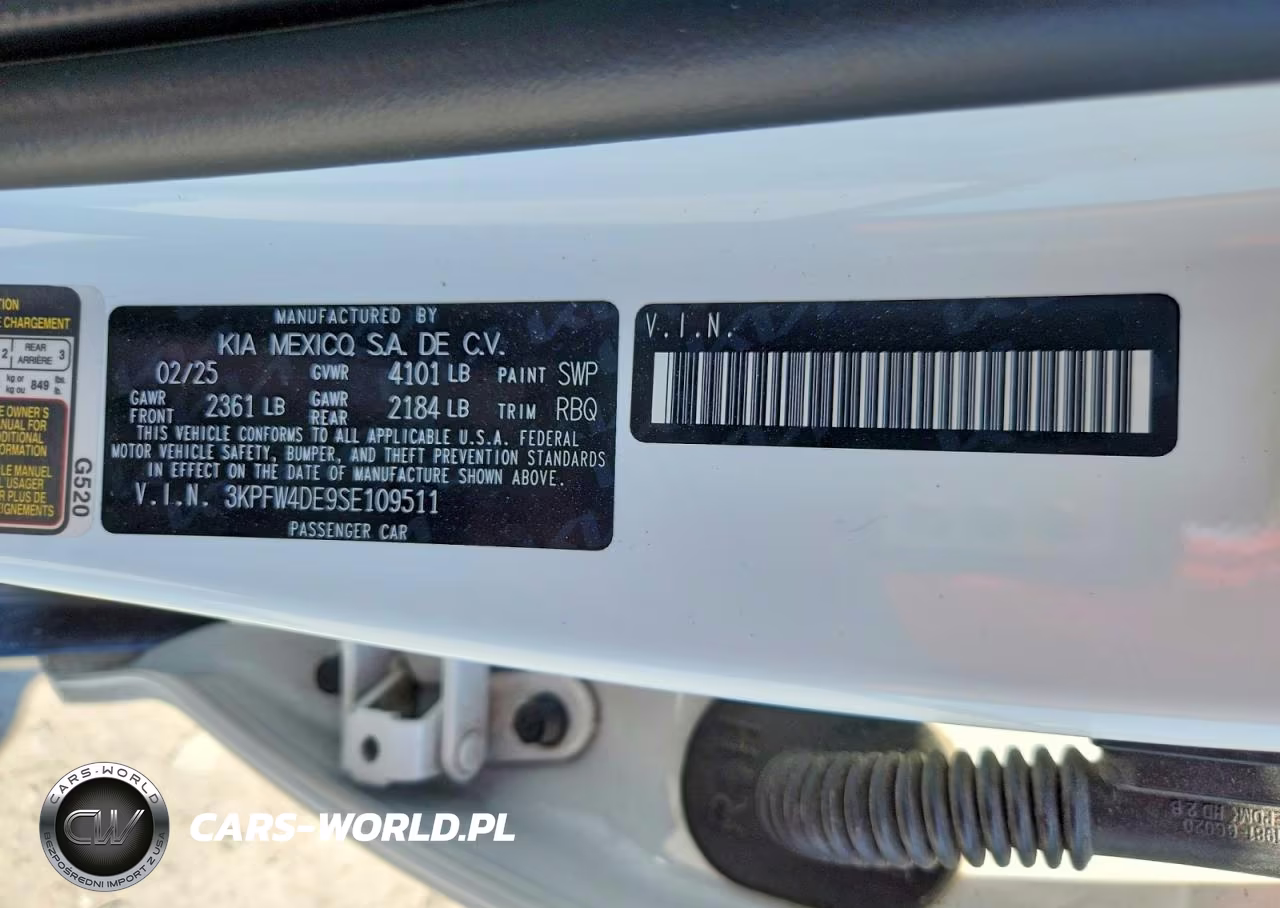 2025 Kia K4 Gt Line VIN:3KPFW4DE9SE109511 - 12