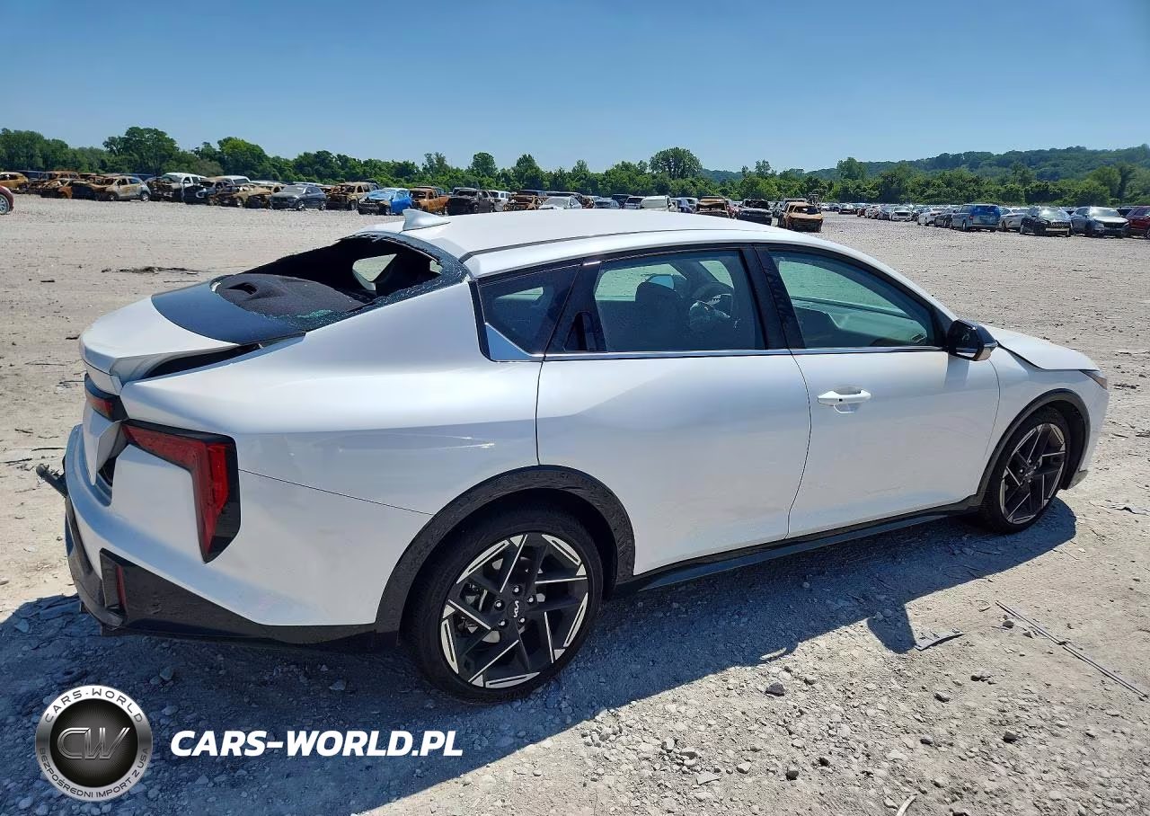 2025 Kia K4 Gt Line VIN:3KPFW4DE9SE109511 - 3