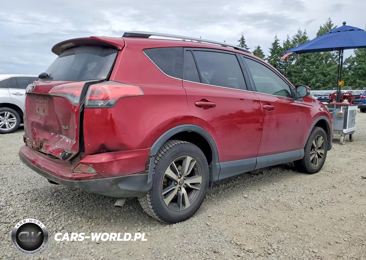 2018 Toyota Rav4 Xle VIN:JTMWFREV7JD130594 - 3