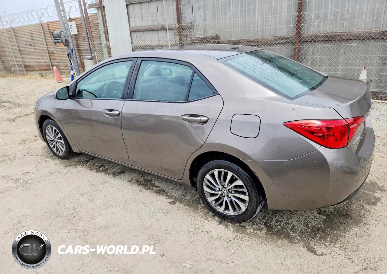 2017 Toyota Corolla Xle VIN:5YFBURHE7HP684323 - 2